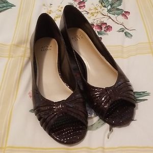 Alex Marie "Nutty Croc" Brwn Lther Open Toe Flats